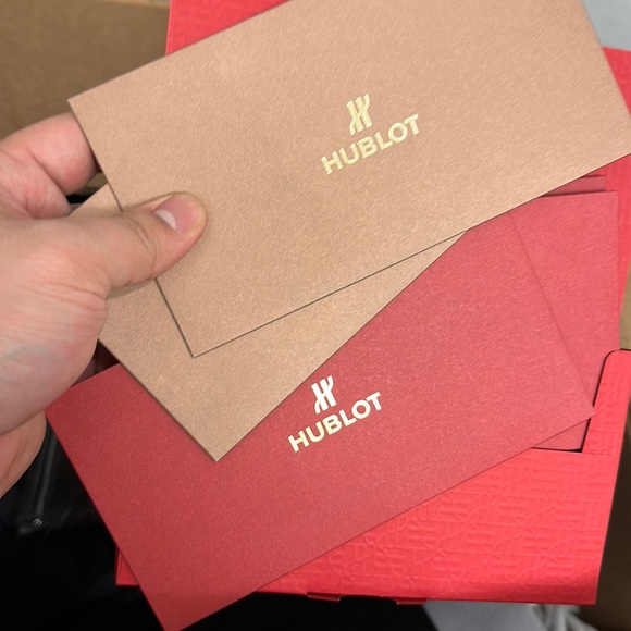 Hublot red envelope - Picture 5 of 8
